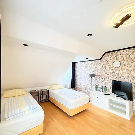 Gap Hotel *